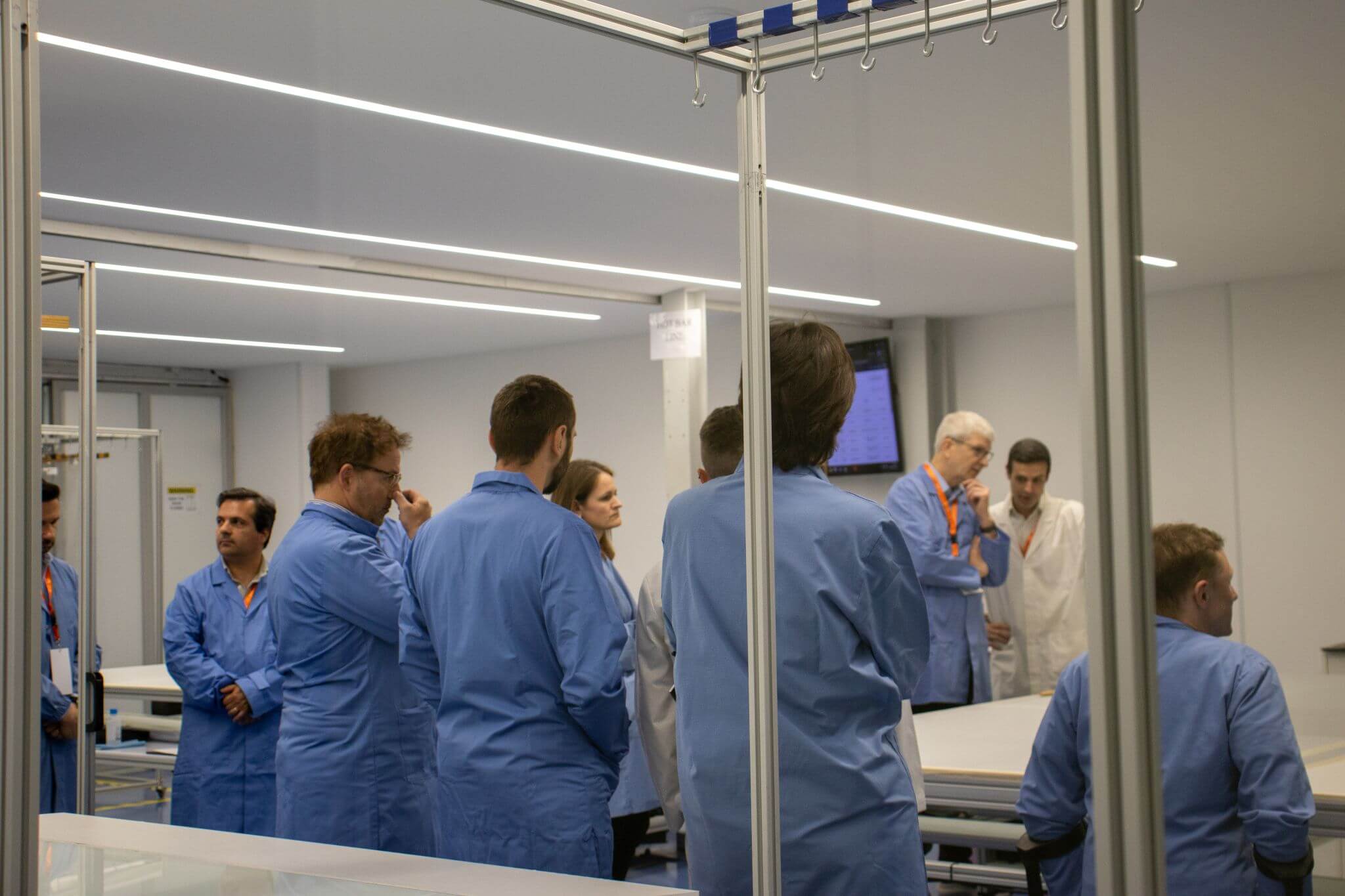 Touch & Connect - Walk around touchscreens factory